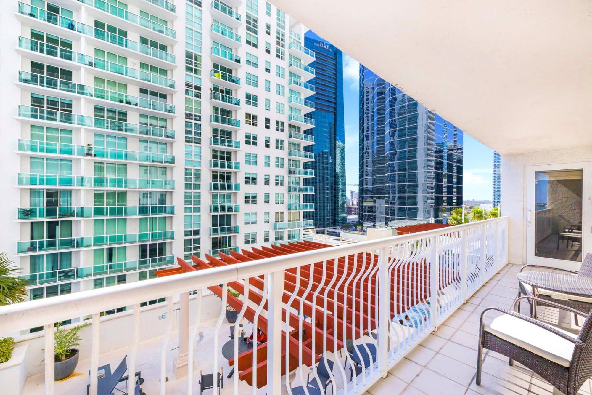 Spacious W Great Amenities! Apartment *